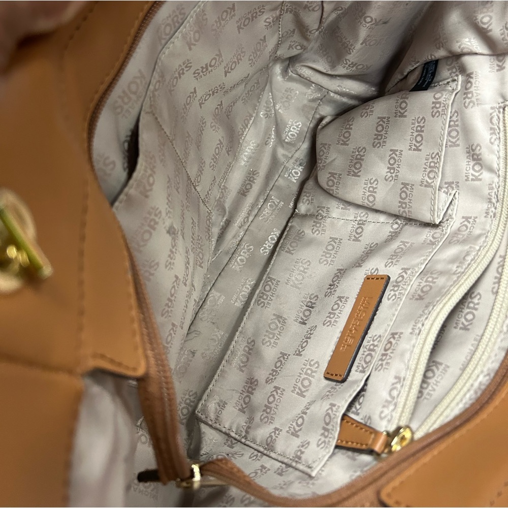 Micheal Kors bag - Picture 5 of 5